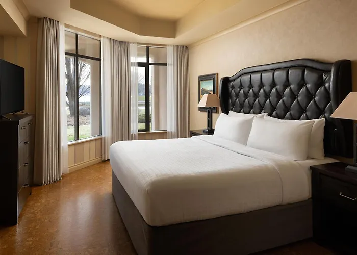 The Royal Kelowna - Bellstar Hotels & Resorts